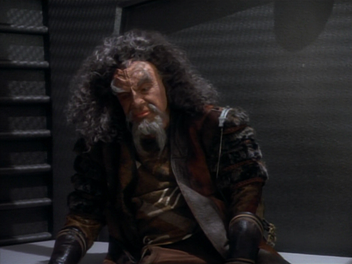 extant_StarTrekDS9_2x19-BloodOath_00328.jpg