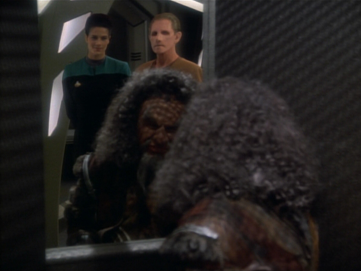 extant_StarTrekDS9_2x19-BloodOath_00602.jpg