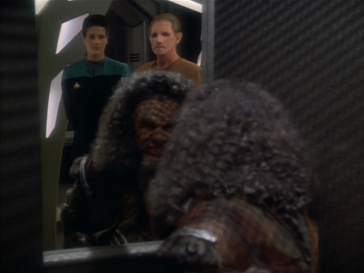 extant_StarTrekDS9_2x19-BloodOath_00608.jpg