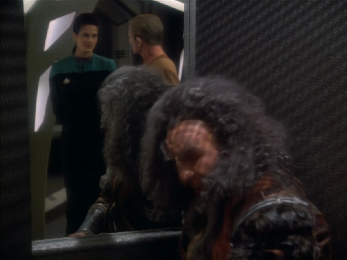 extant_StarTrekDS9_2x19-BloodOath_00616.jpg