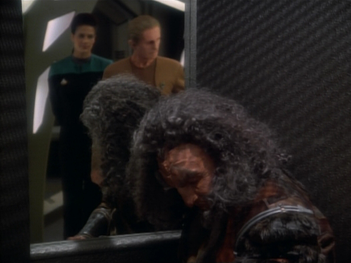 extant_StarTrekDS9_2x19-BloodOath_00619.jpg