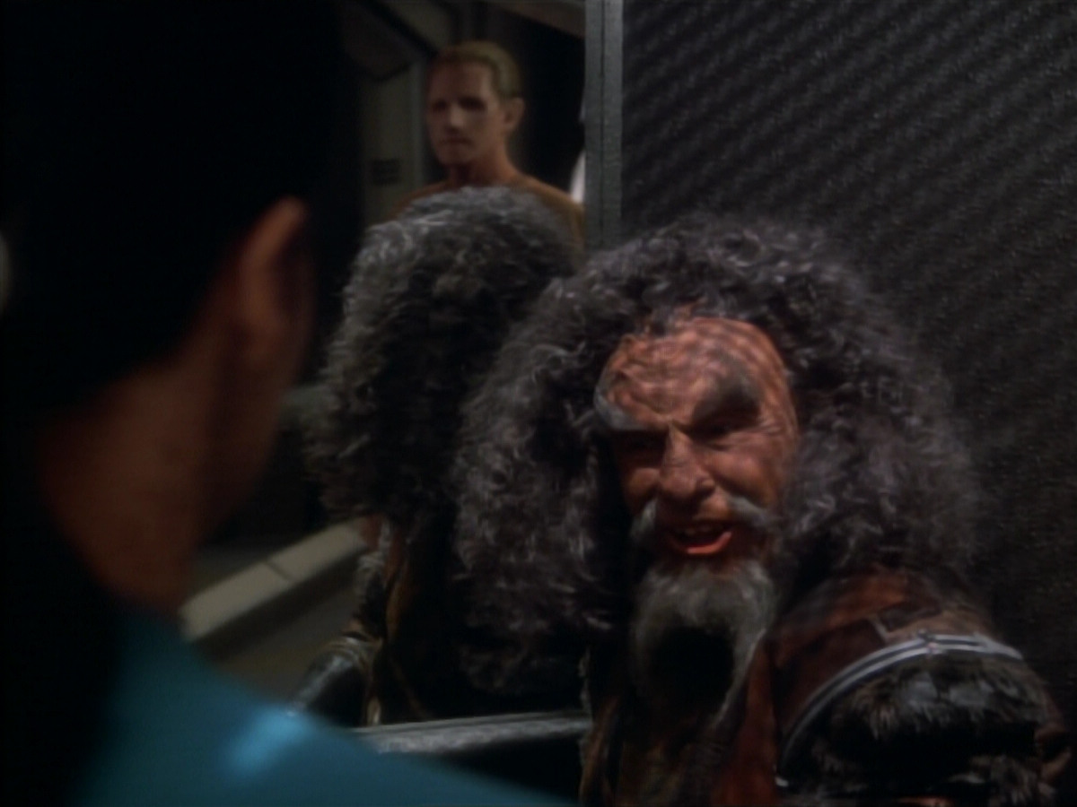 extant_StarTrekDS9_2x19-BloodOath_00636.jpg