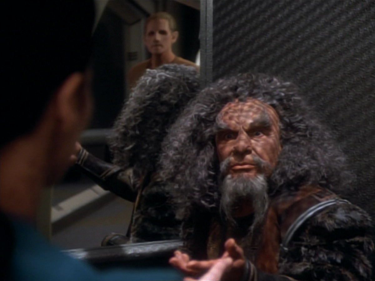 extant_StarTrekDS9_2x19-BloodOath_00654.jpg