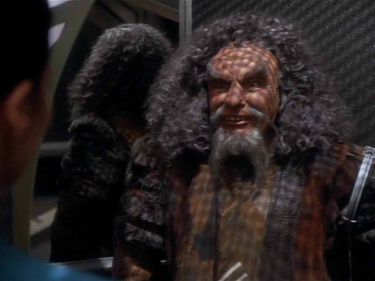 extant_StarTrekDS9_2x19-BloodOath_00688.jpg