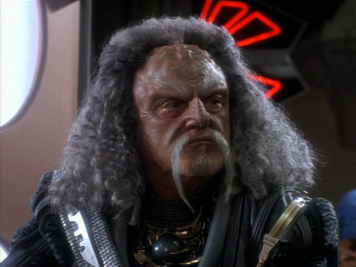 extant_StarTrekDS9_2x19-BloodOath_00821.jpg