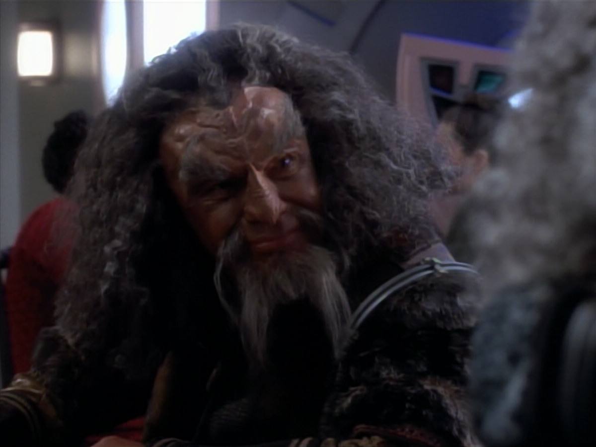 extant_StarTrekDS9_2x19-BloodOath_00828.jpg