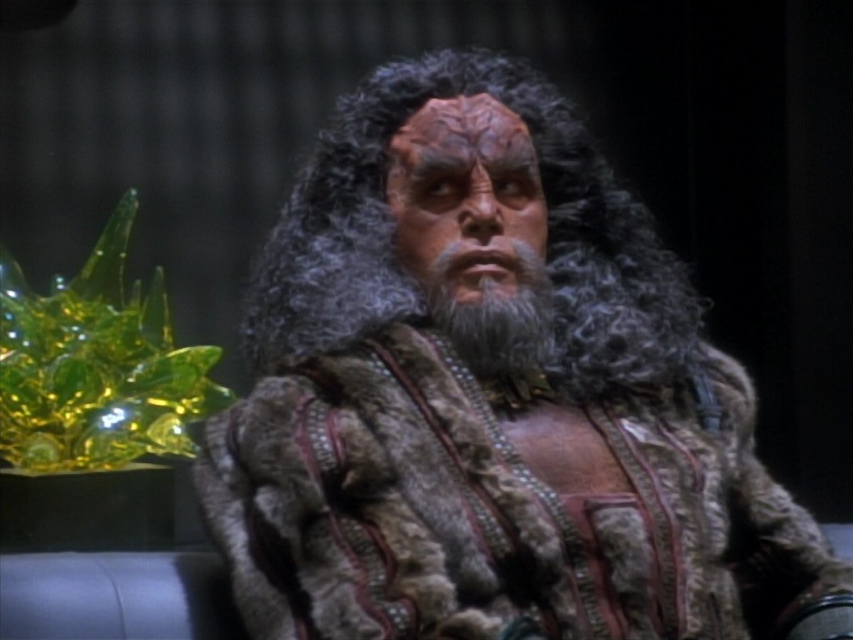extant_StarTrekDS9_2x19-BloodOath_00905.jpg