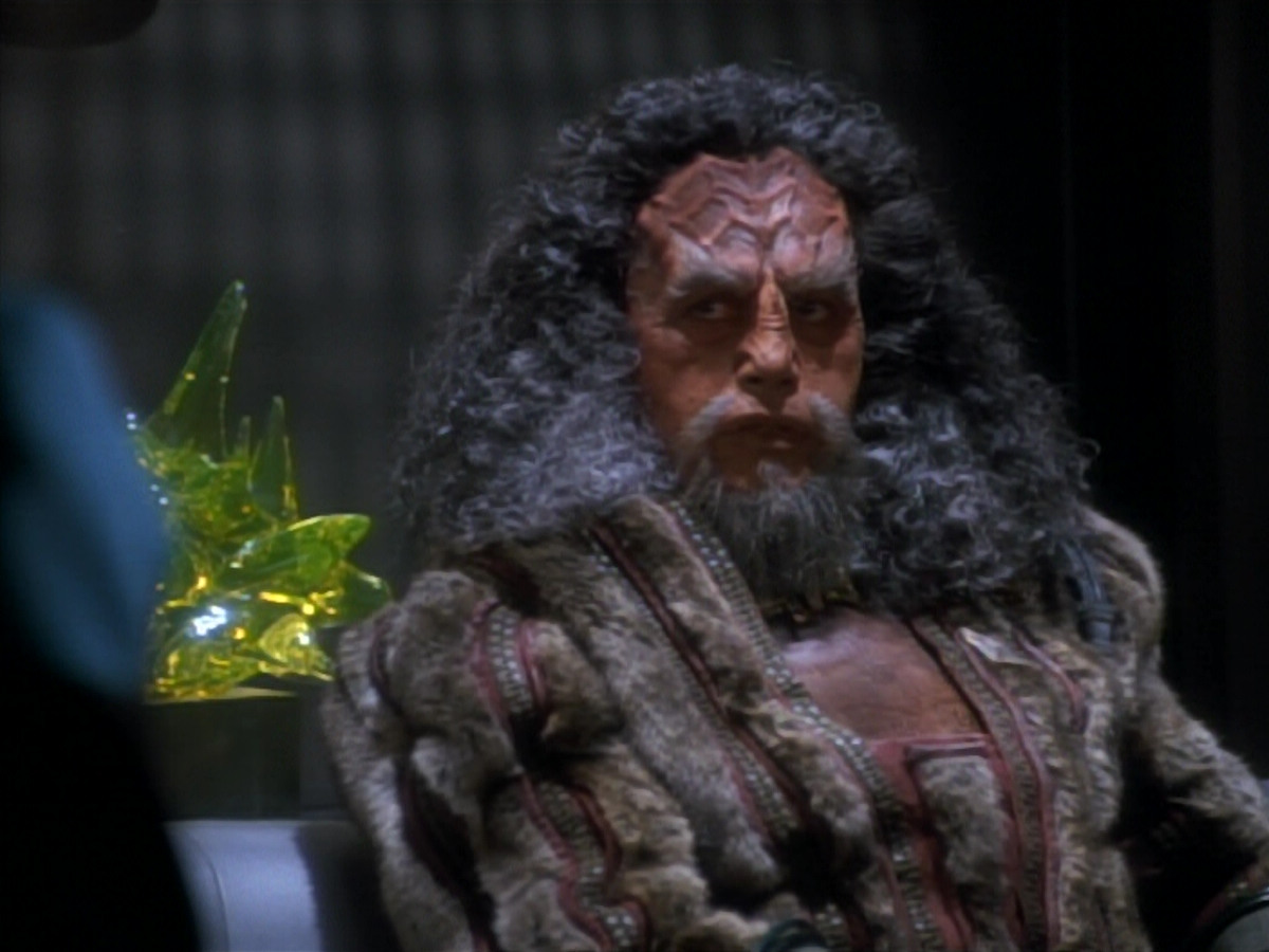 extant_StarTrekDS9_2x19-BloodOath_00925.jpg