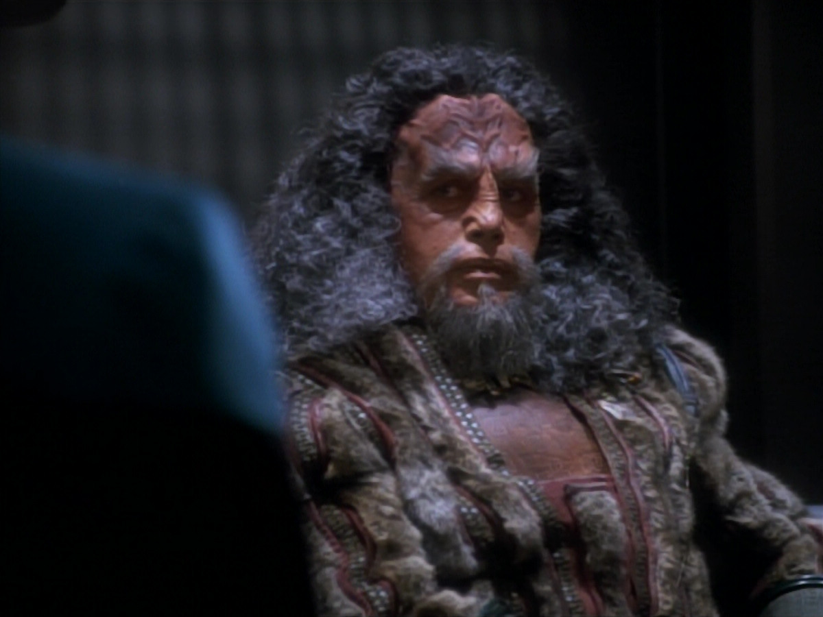 extant_StarTrekDS9_2x19-BloodOath_00939.jpg