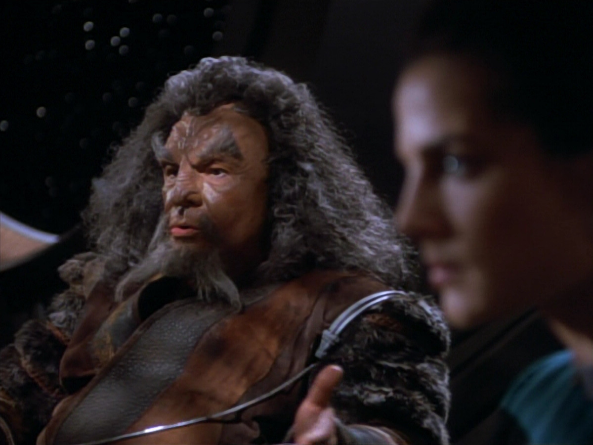 extant_StarTrekDS9_2x19-BloodOath_00952.jpg