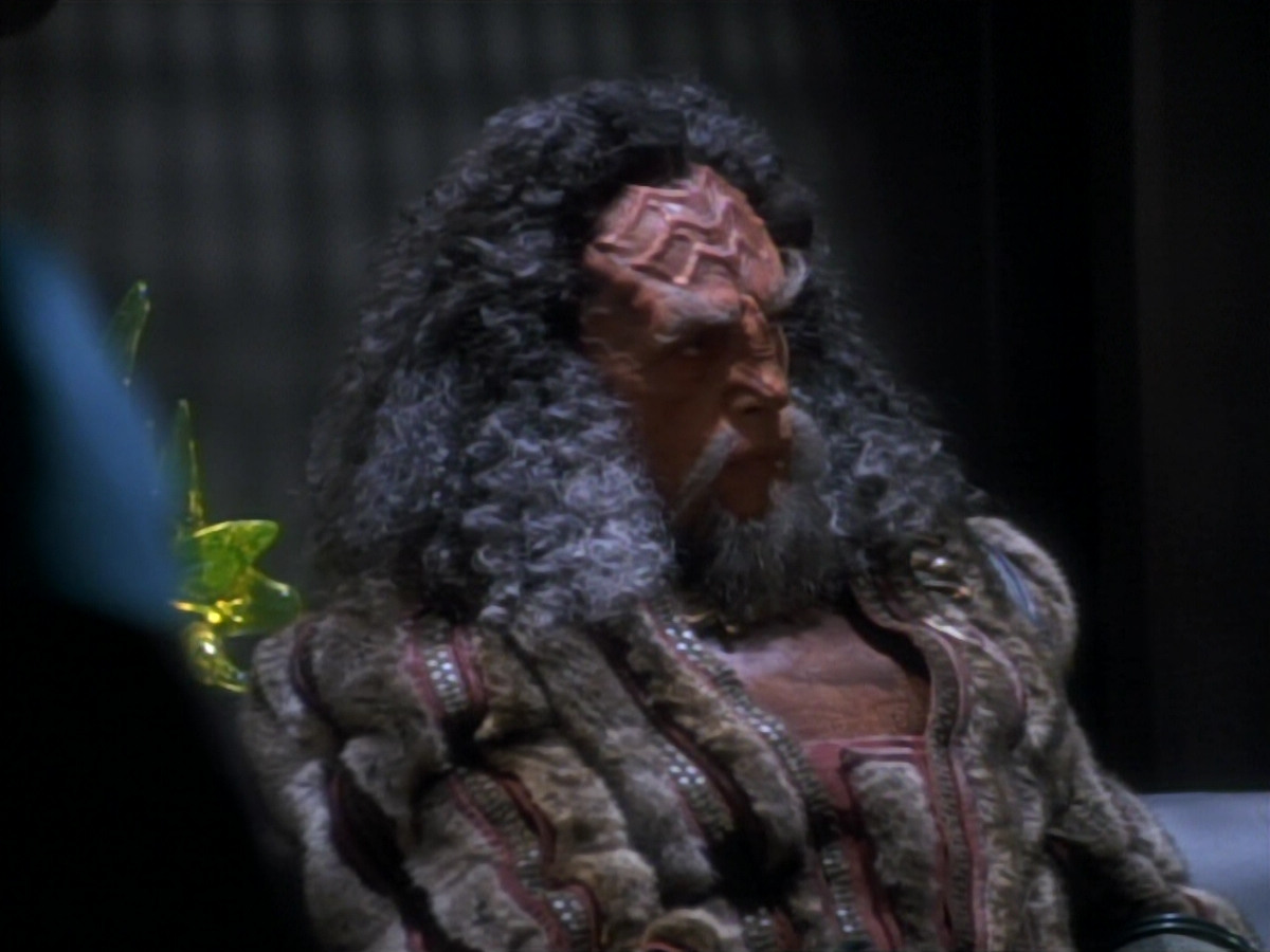 extant_StarTrekDS9_2x19-BloodOath_00958.jpg