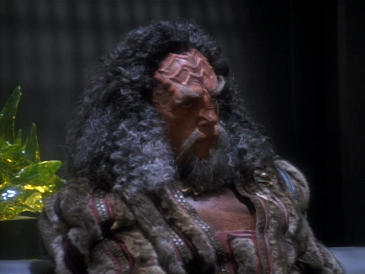 extant_StarTrekDS9_2x19-BloodOath_00966.jpg