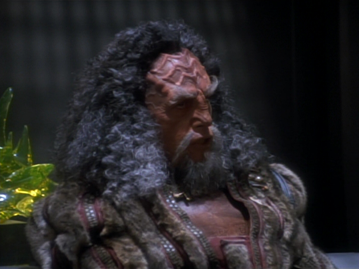 extant_StarTrekDS9_2x19-BloodOath_00969.jpg
