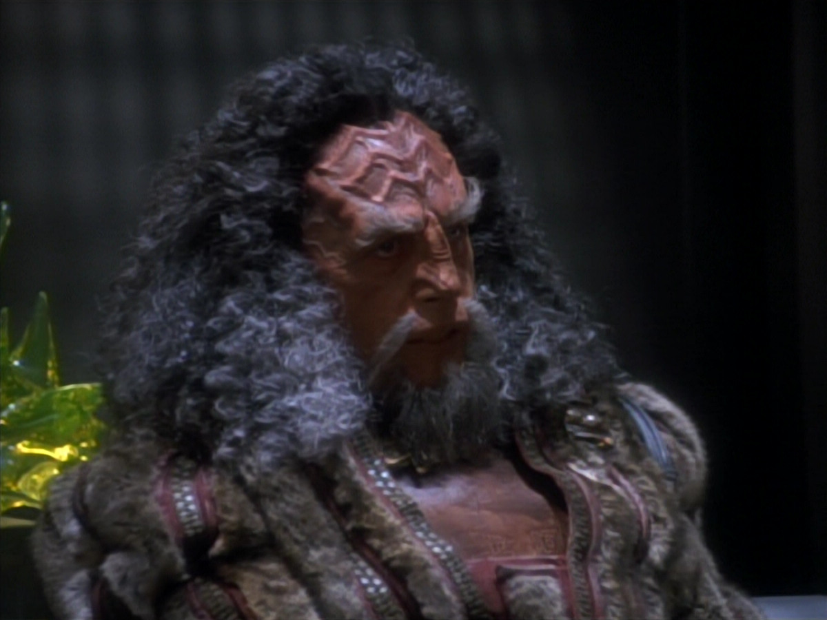 extant_StarTrekDS9_2x19-BloodOath_00971.jpg