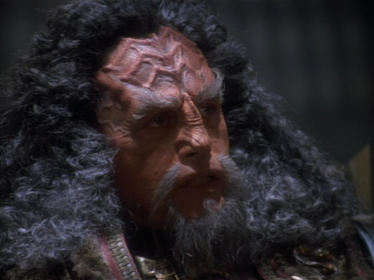 extant_StarTrekDS9_2x19-BloodOath_01039.jpg