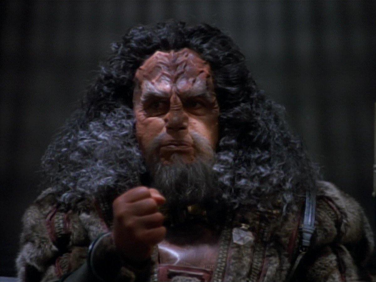 extant_StarTrekDS9_2x19-BloodOath_01084.jpg