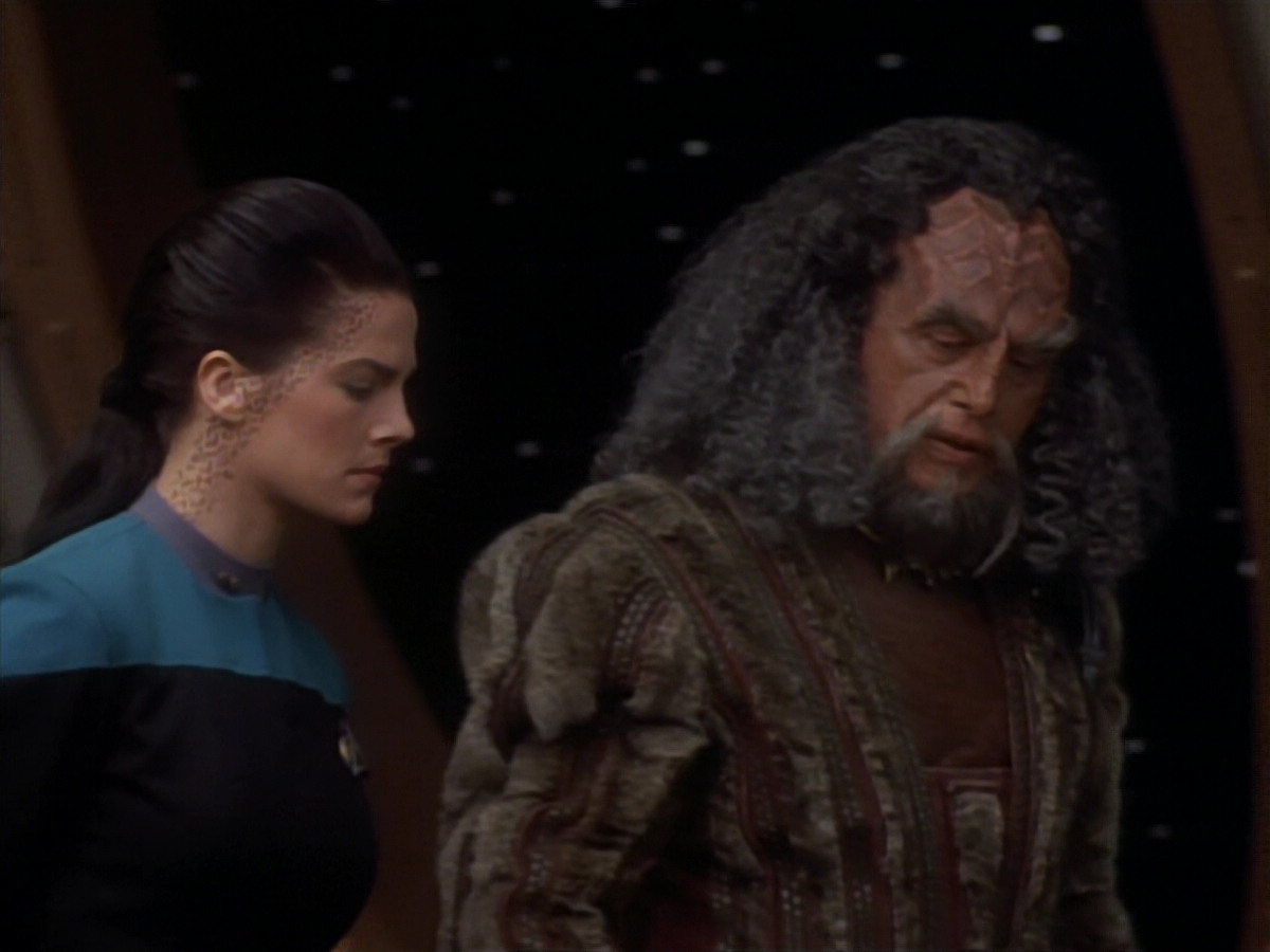 extant_StarTrekDS9_2x19-BloodOath_01137.jpg