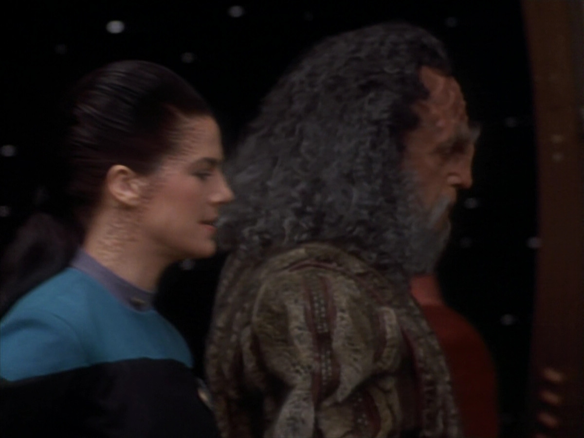 extant_StarTrekDS9_2x19-BloodOath_01141.jpg