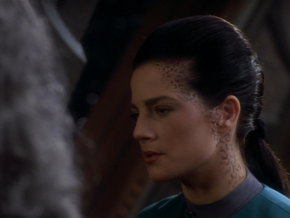 extant_StarTrekDS9_2x19-BloodOath_01166.jpg