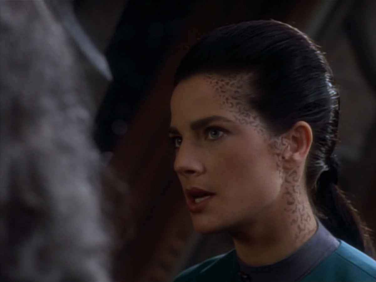 extant_StarTrekDS9_2x19-BloodOath_01171.jpg