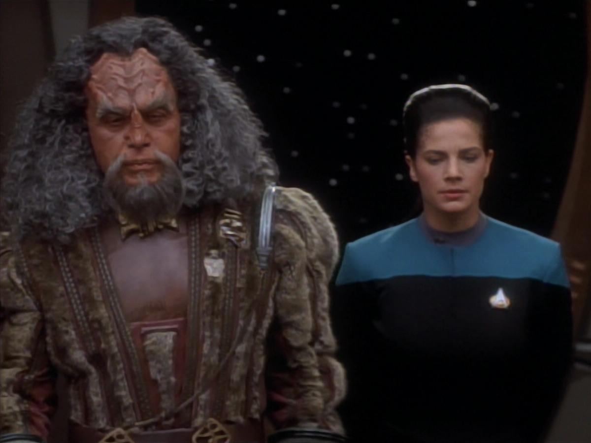 extant_StarTrekDS9_2x19-BloodOath_01249.jpg
