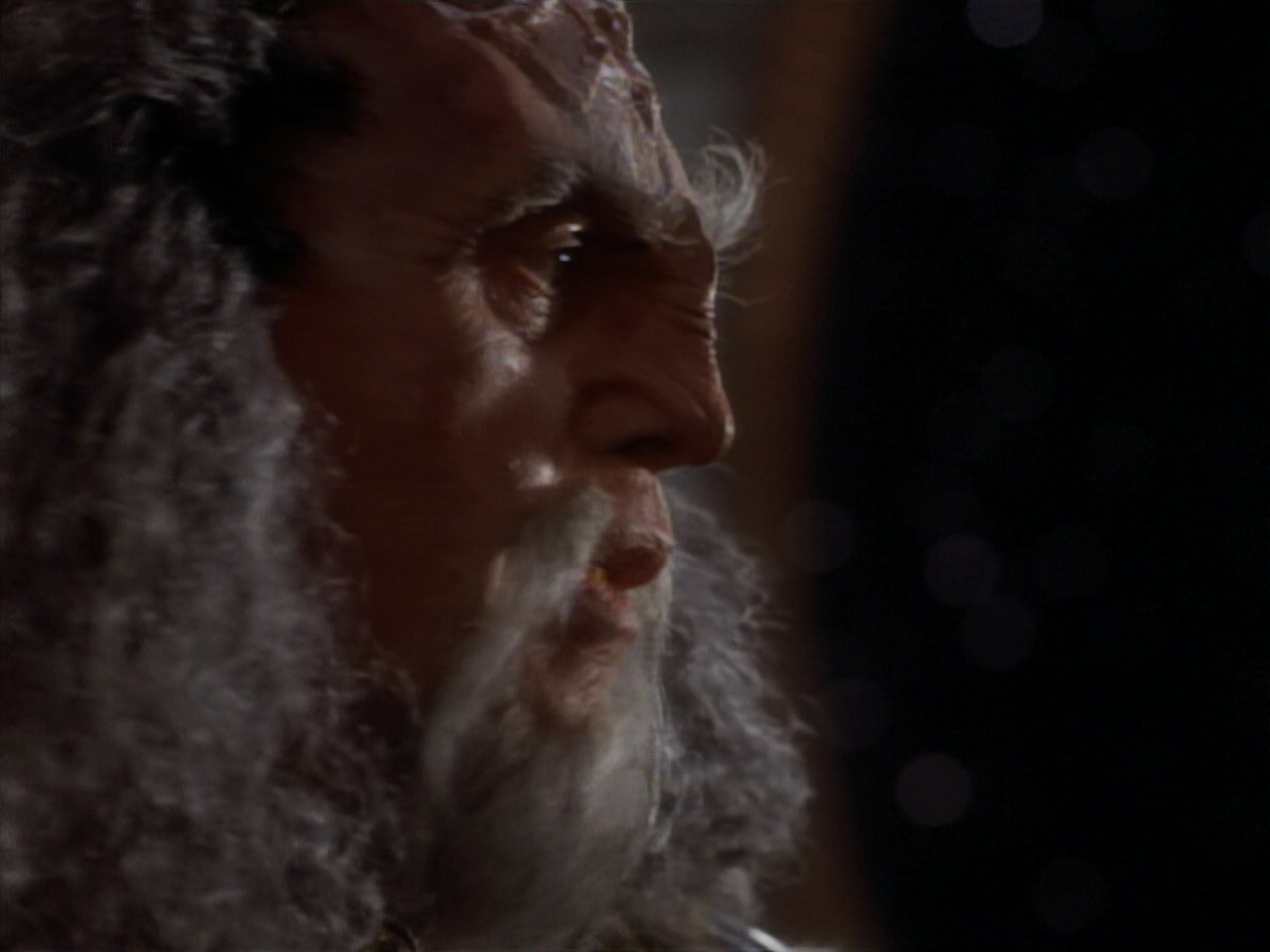 extant_StarTrekDS9_2x19-BloodOath_01286.jpg