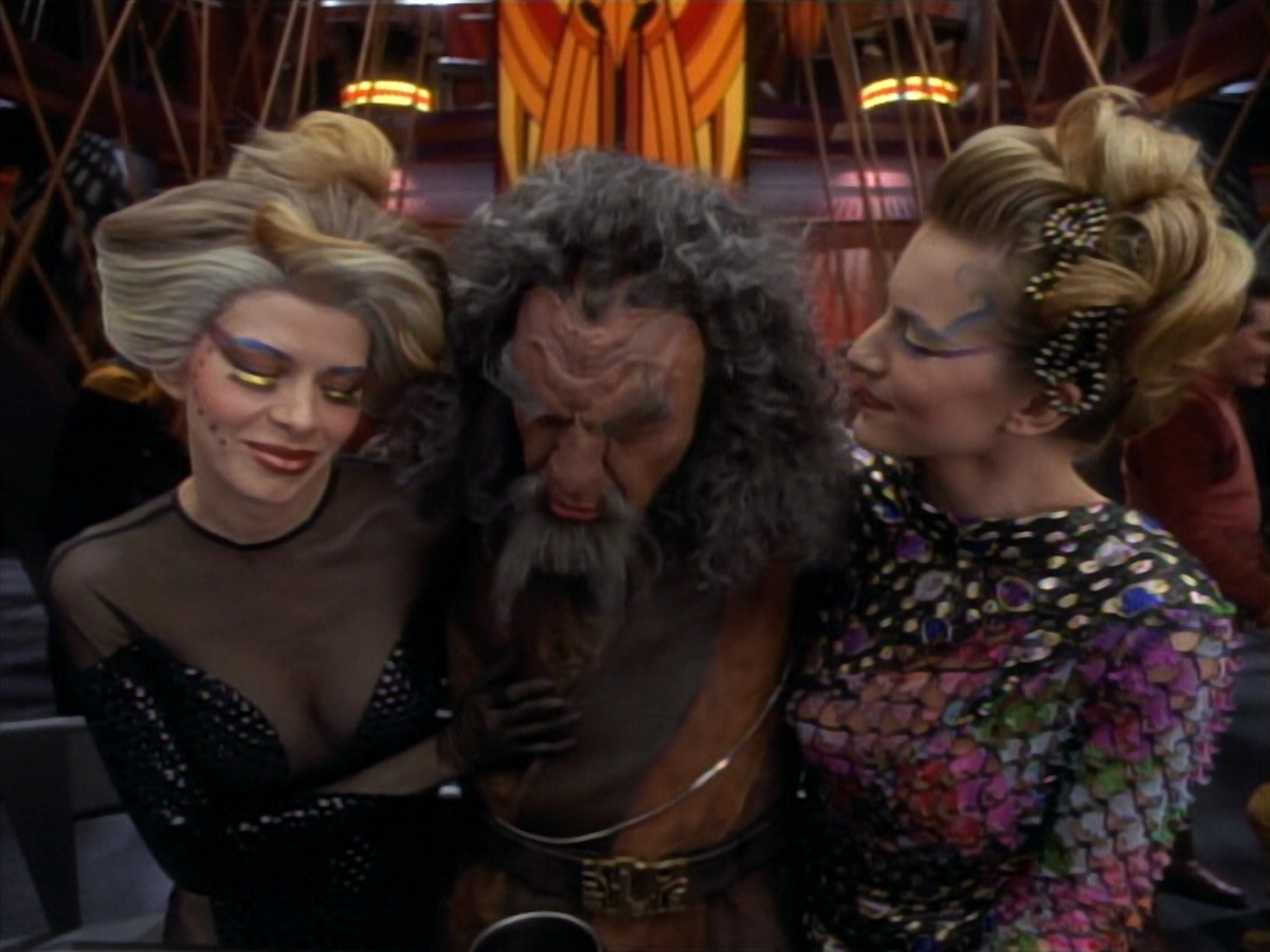 extant_StarTrekDS9_2x19-BloodOath_01648.jpg