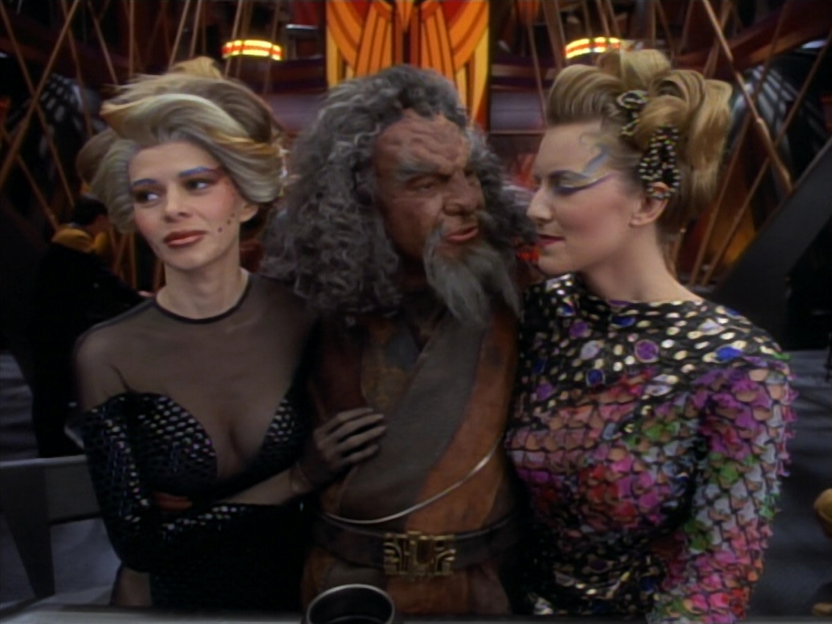 extant_StarTrekDS9_2x19-BloodOath_01661.jpg