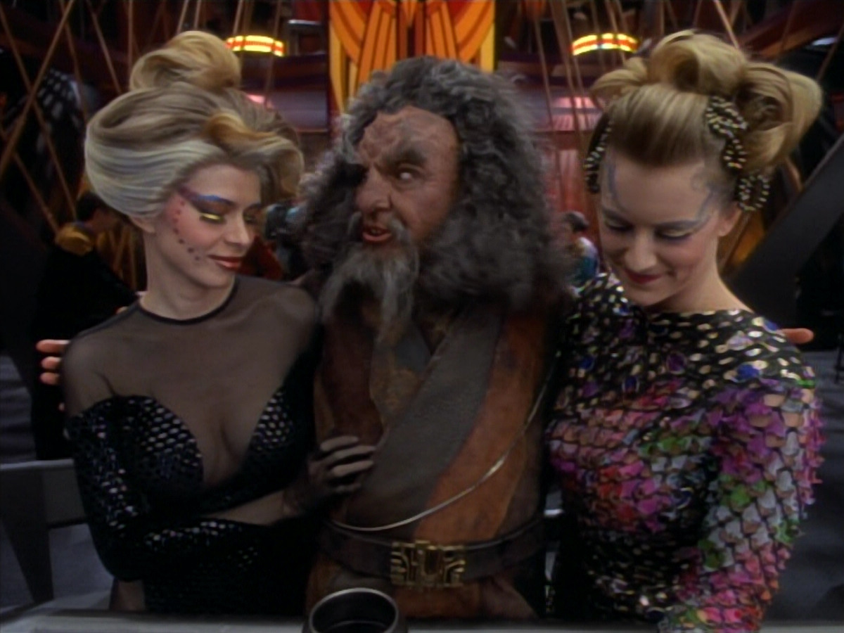extant_StarTrekDS9_2x19-BloodOath_01677.jpg