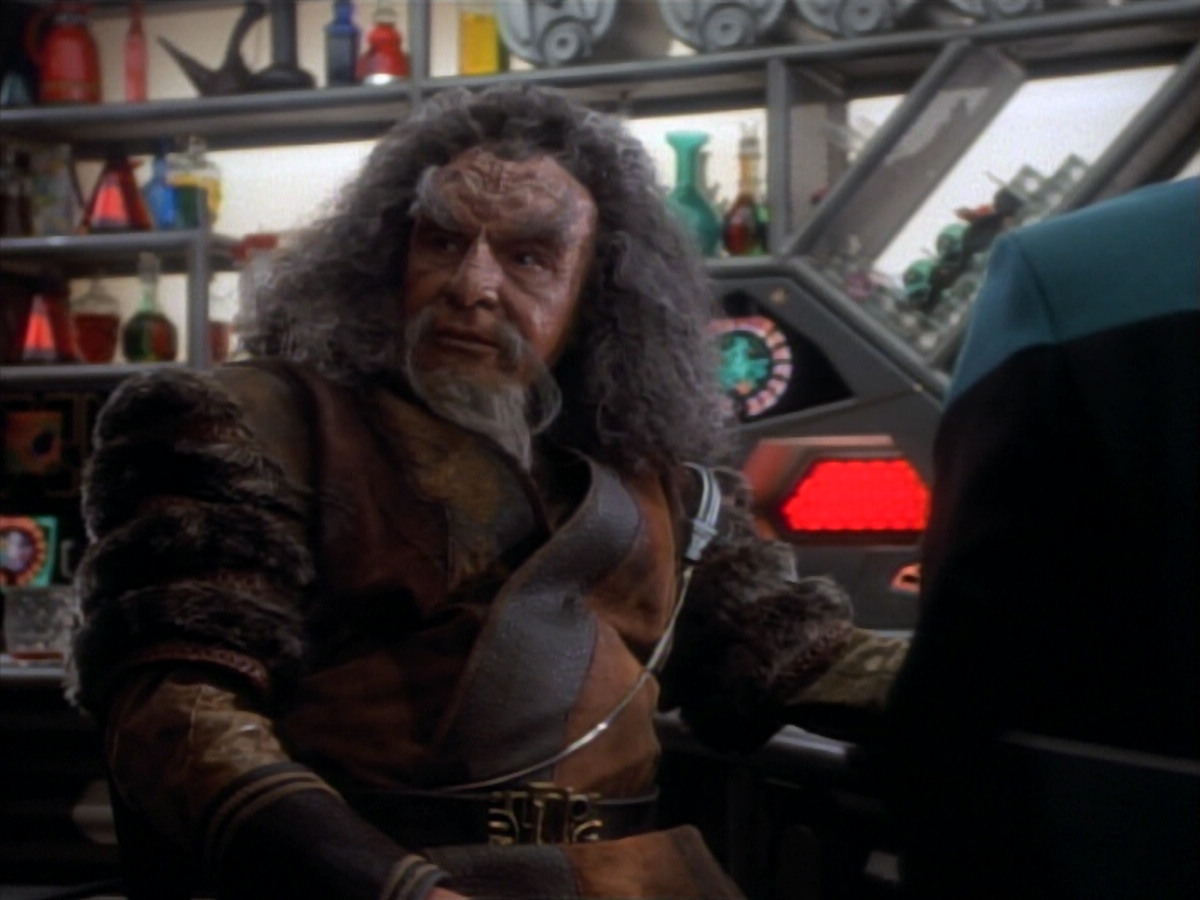 extant_StarTrekDS9_2x19-BloodOath_01703.jpg