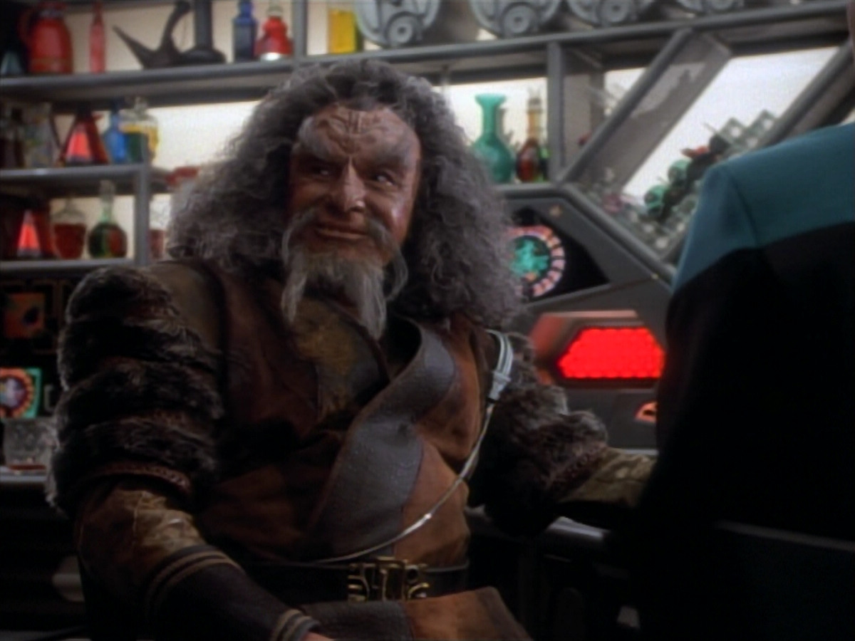 extant_StarTrekDS9_2x19-BloodOath_01707.jpg