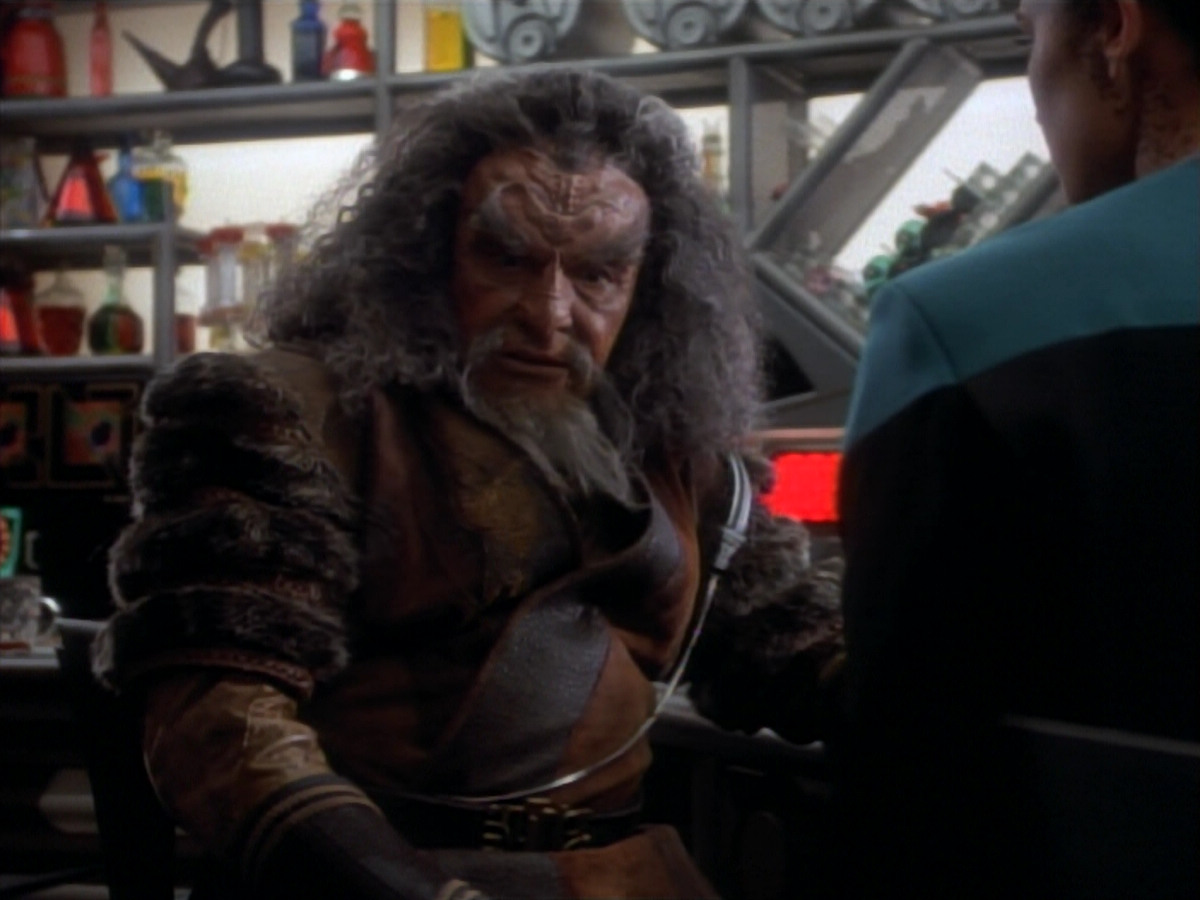 extant_StarTrekDS9_2x19-BloodOath_01738.jpg