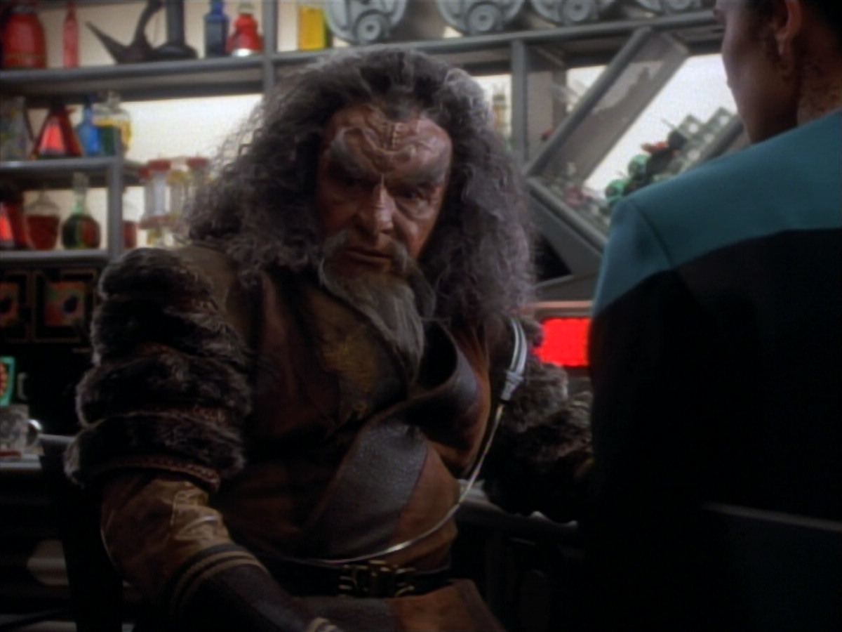 extant_StarTrekDS9_2x19-BloodOath_01739.jpg