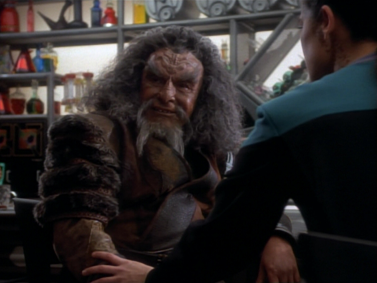 extant_StarTrekDS9_2x19-BloodOath_01783.jpg