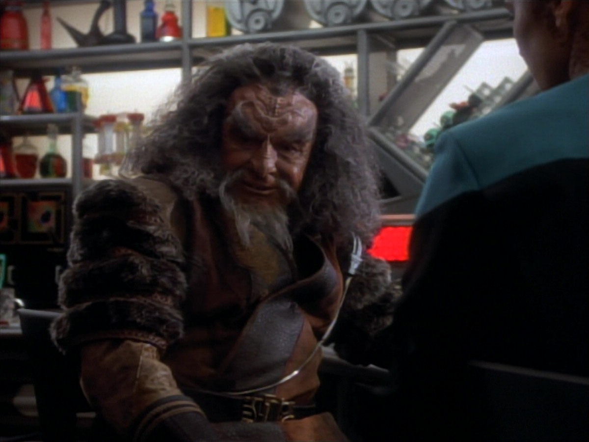 extant_StarTrekDS9_2x19-BloodOath_01789.jpg