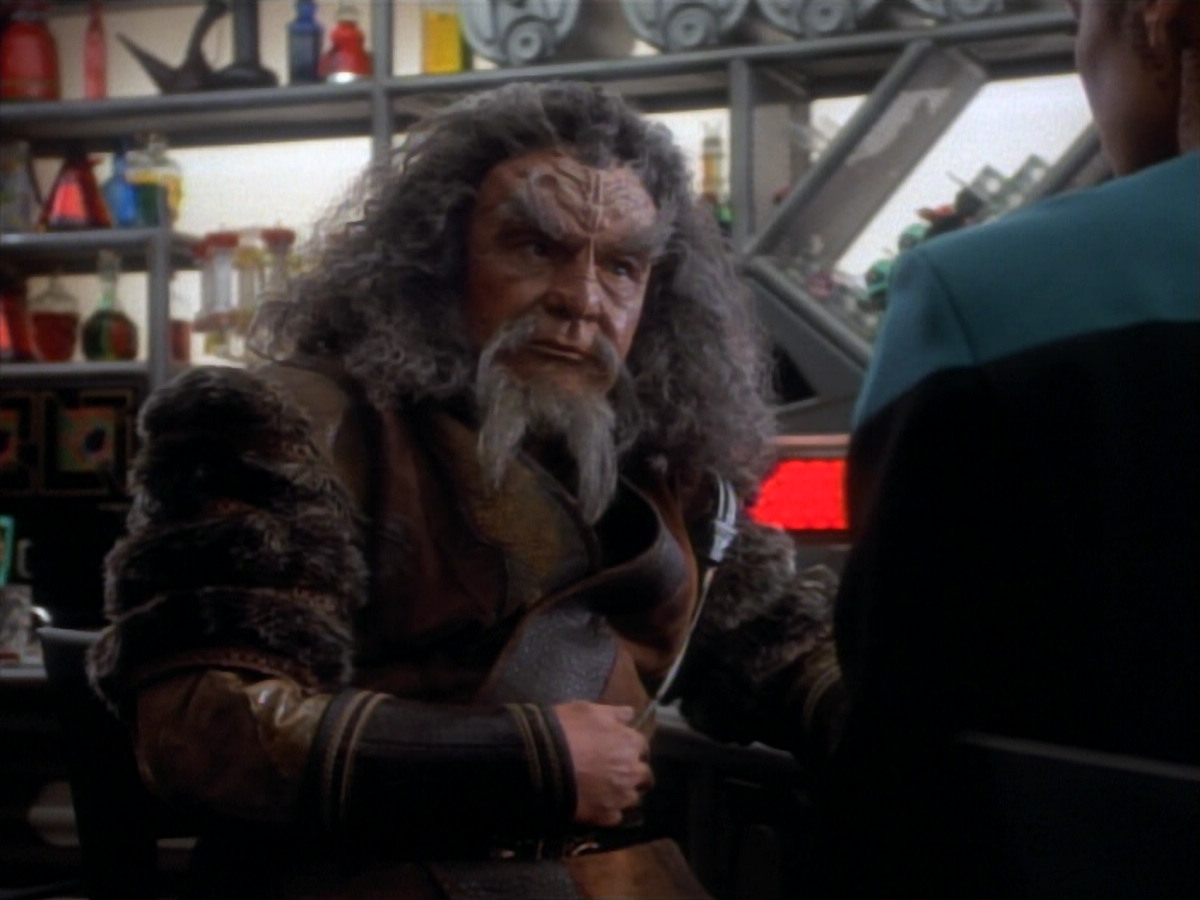 extant_StarTrekDS9_2x19-BloodOath_01811.jpg