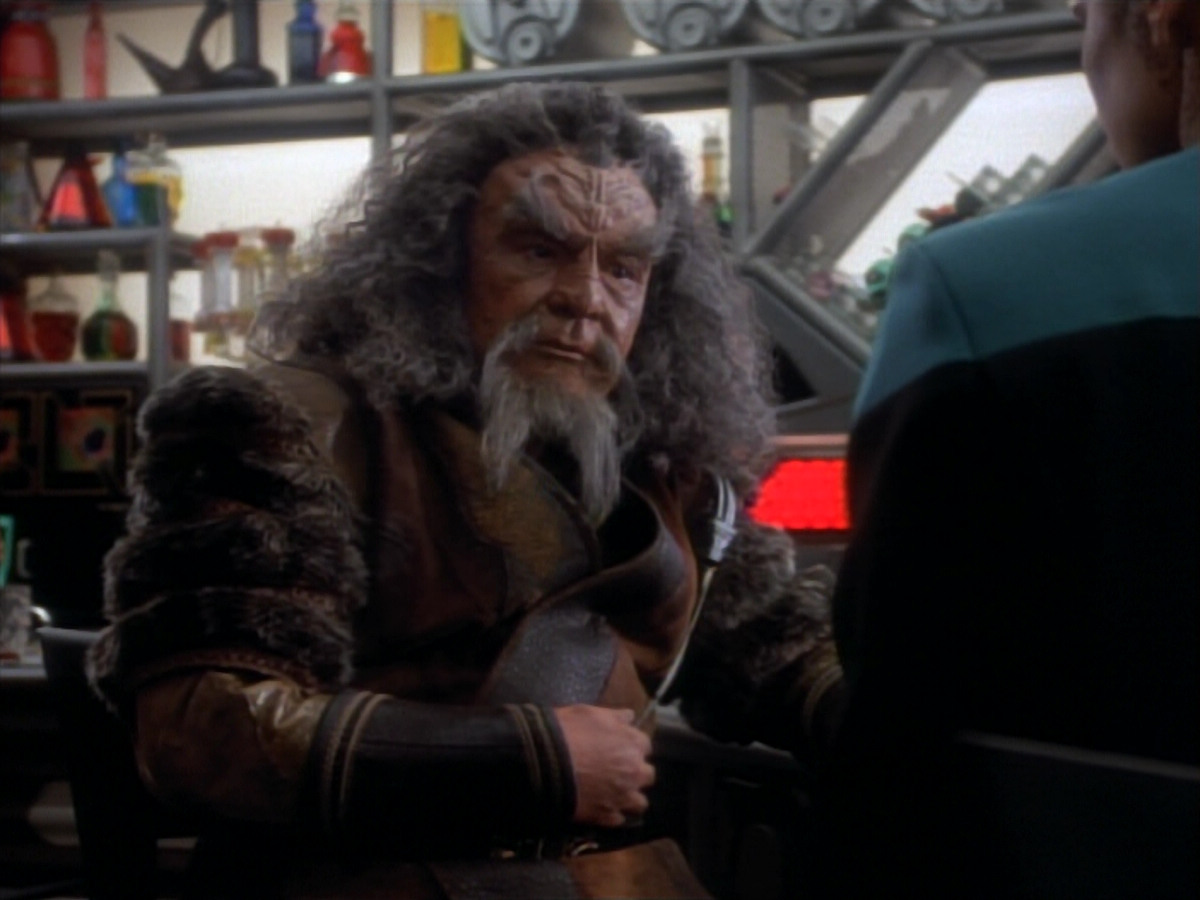 extant_StarTrekDS9_2x19-BloodOath_01812.jpg