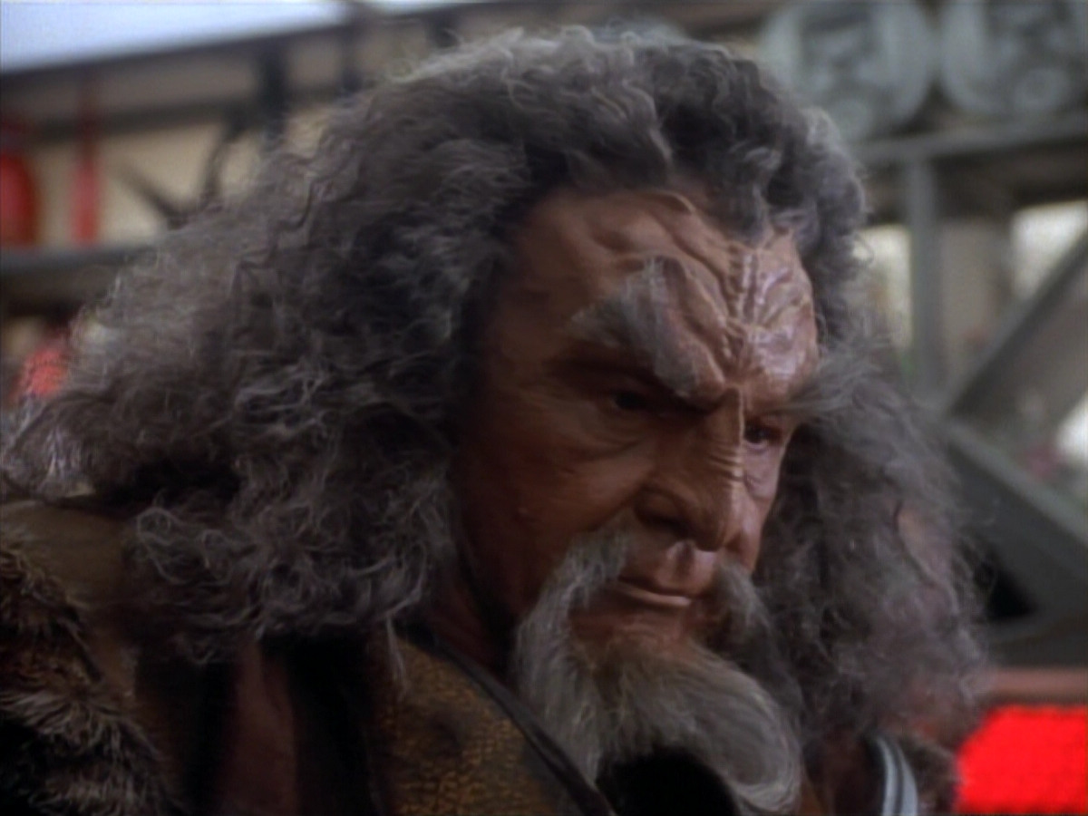 extant_StarTrekDS9_2x19-BloodOath_01847.jpg