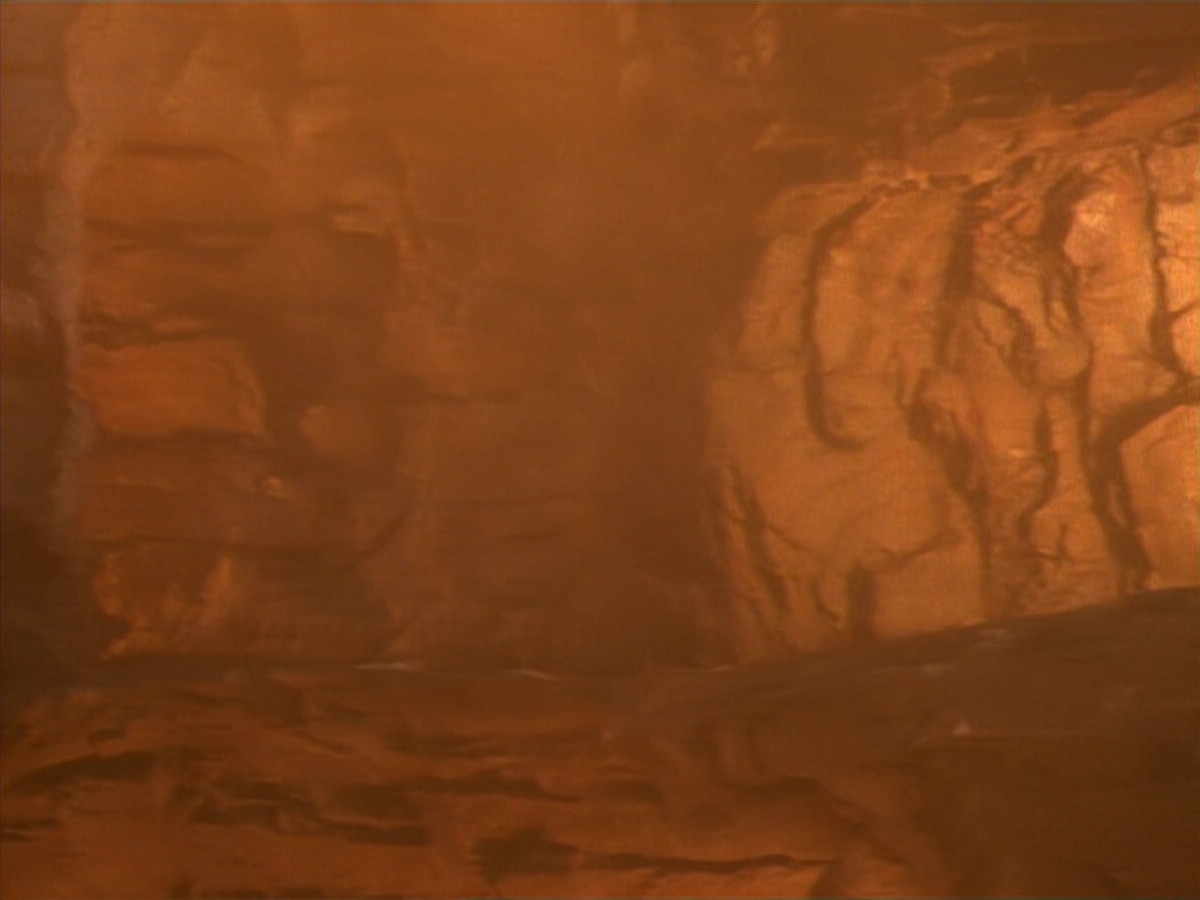 extant_StarTrekDS9_2x19-BloodOath_01864.jpg