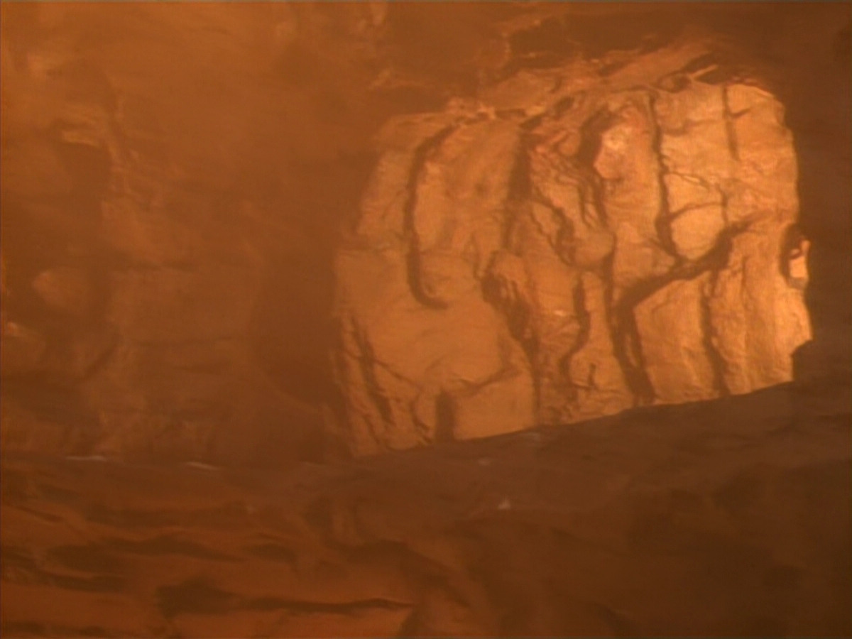 extant_StarTrekDS9_2x19-BloodOath_01865.jpg