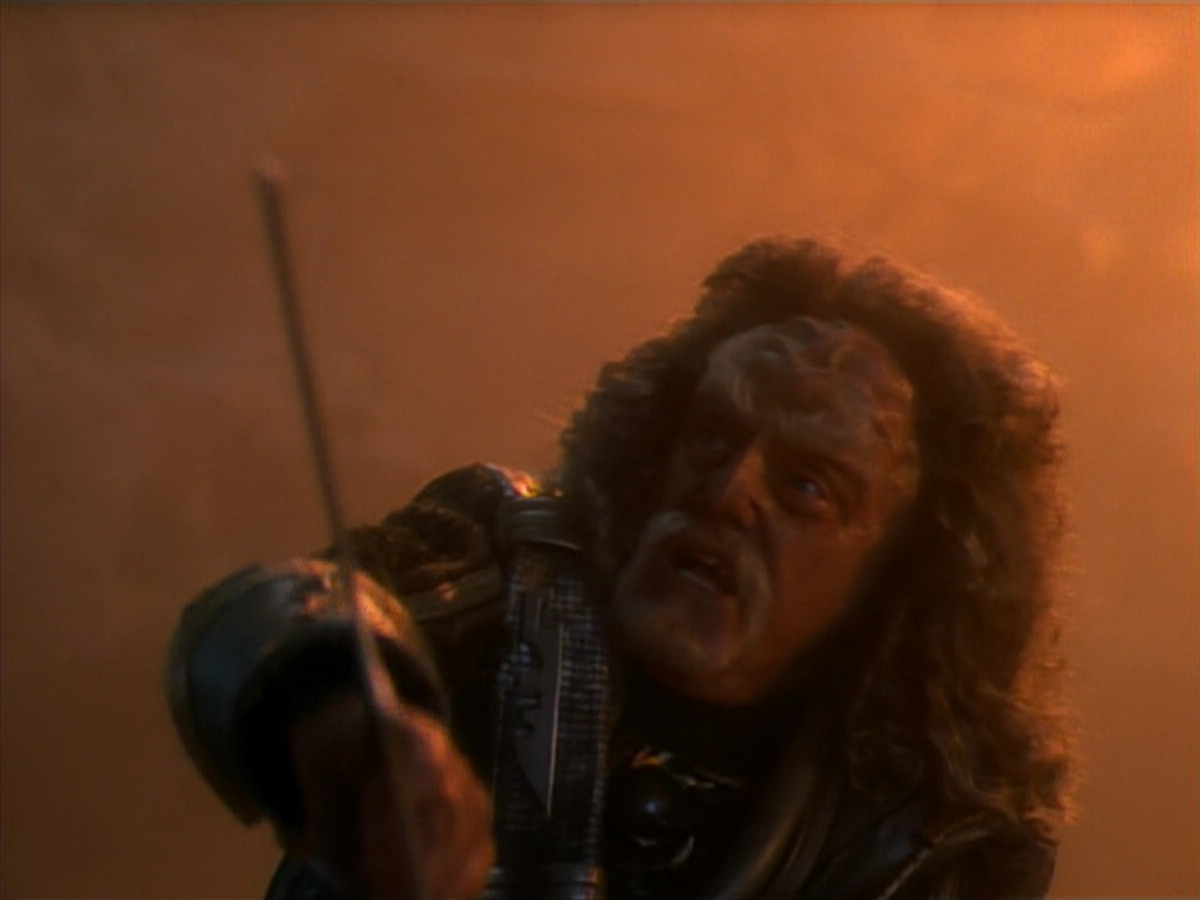 extant_StarTrekDS9_2x19-BloodOath_01875.jpg