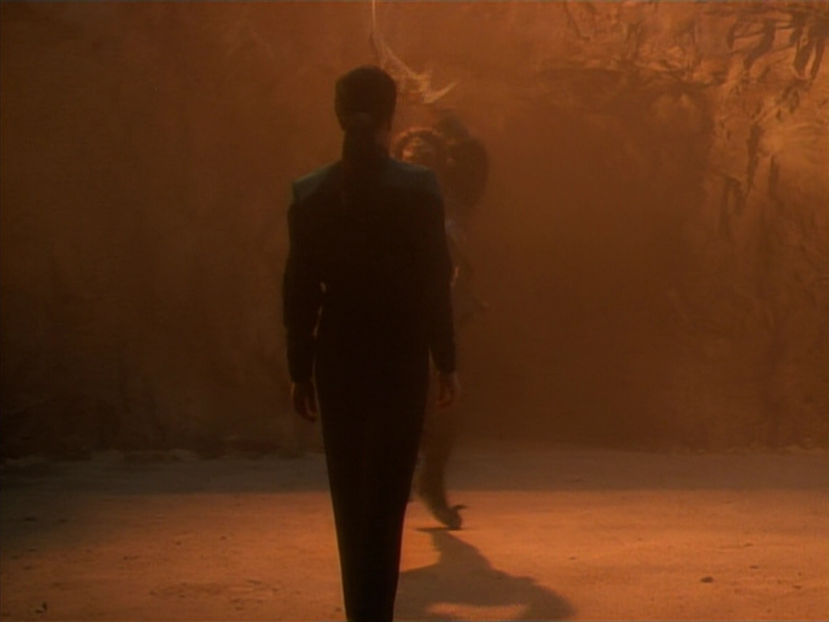 extant_StarTrekDS9_2x19-BloodOath_01896.jpg