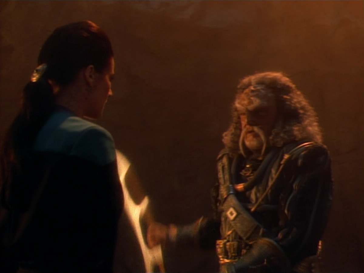 extant_StarTrekDS9_2x19-BloodOath_01901.jpg