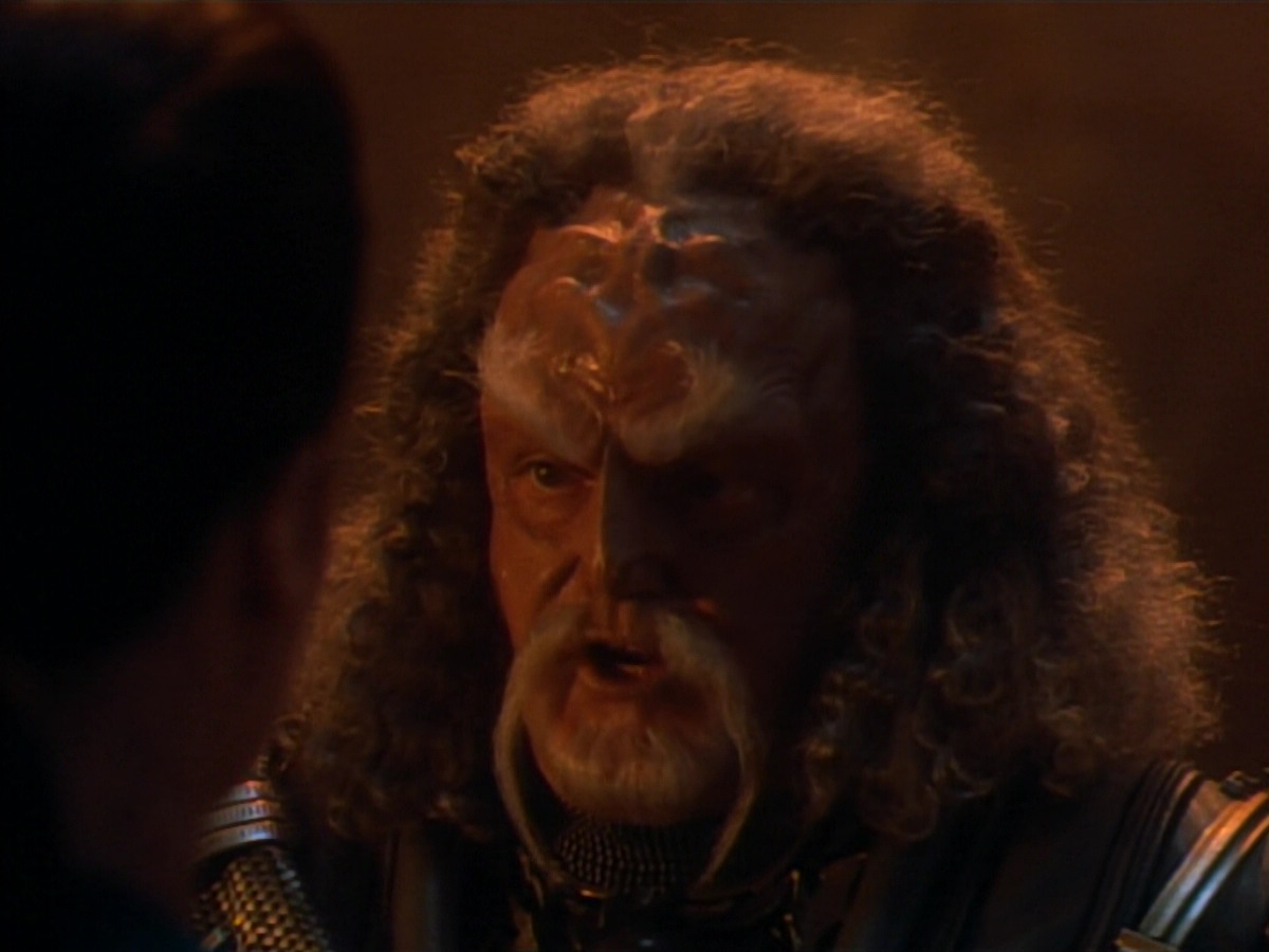 extant_StarTrekDS9_2x19-BloodOath_01914.jpg