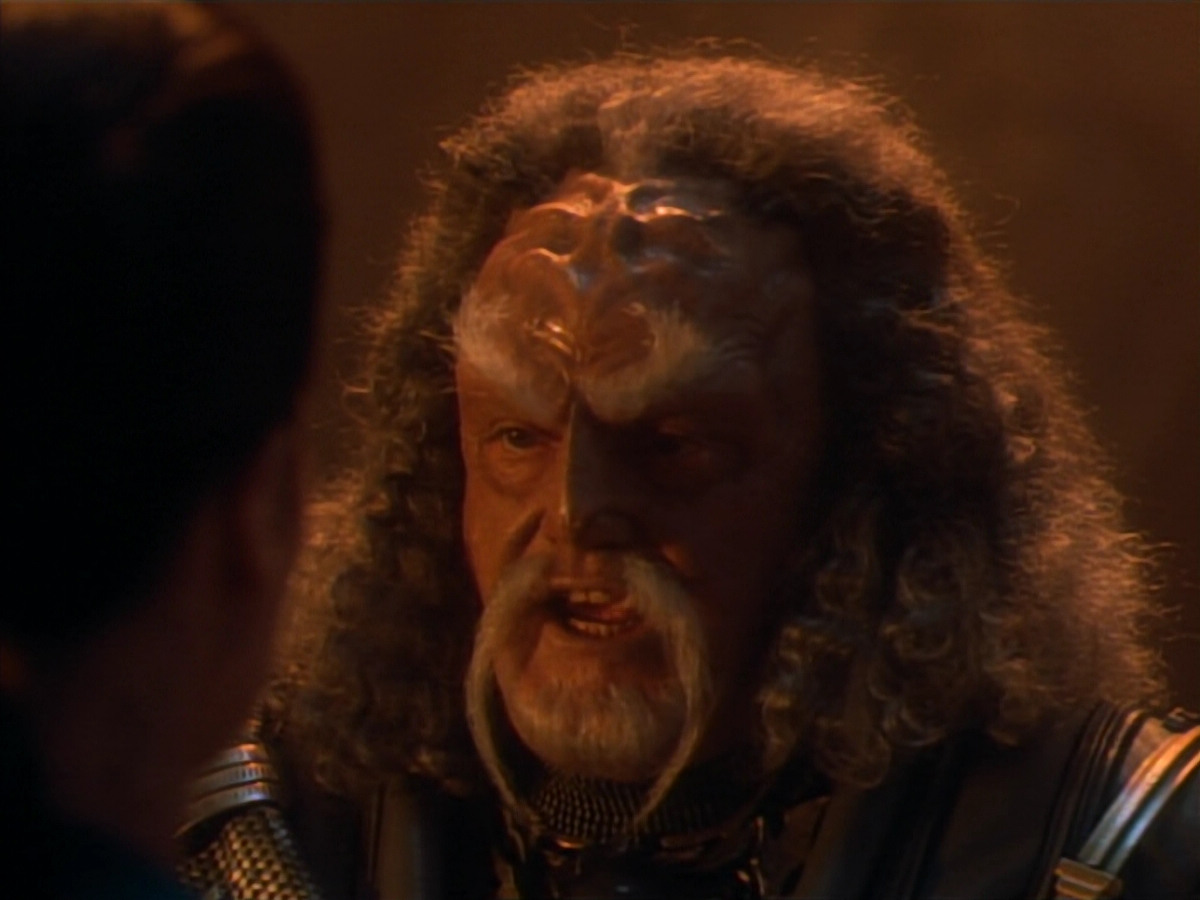 extant_StarTrekDS9_2x19-BloodOath_01925.jpg