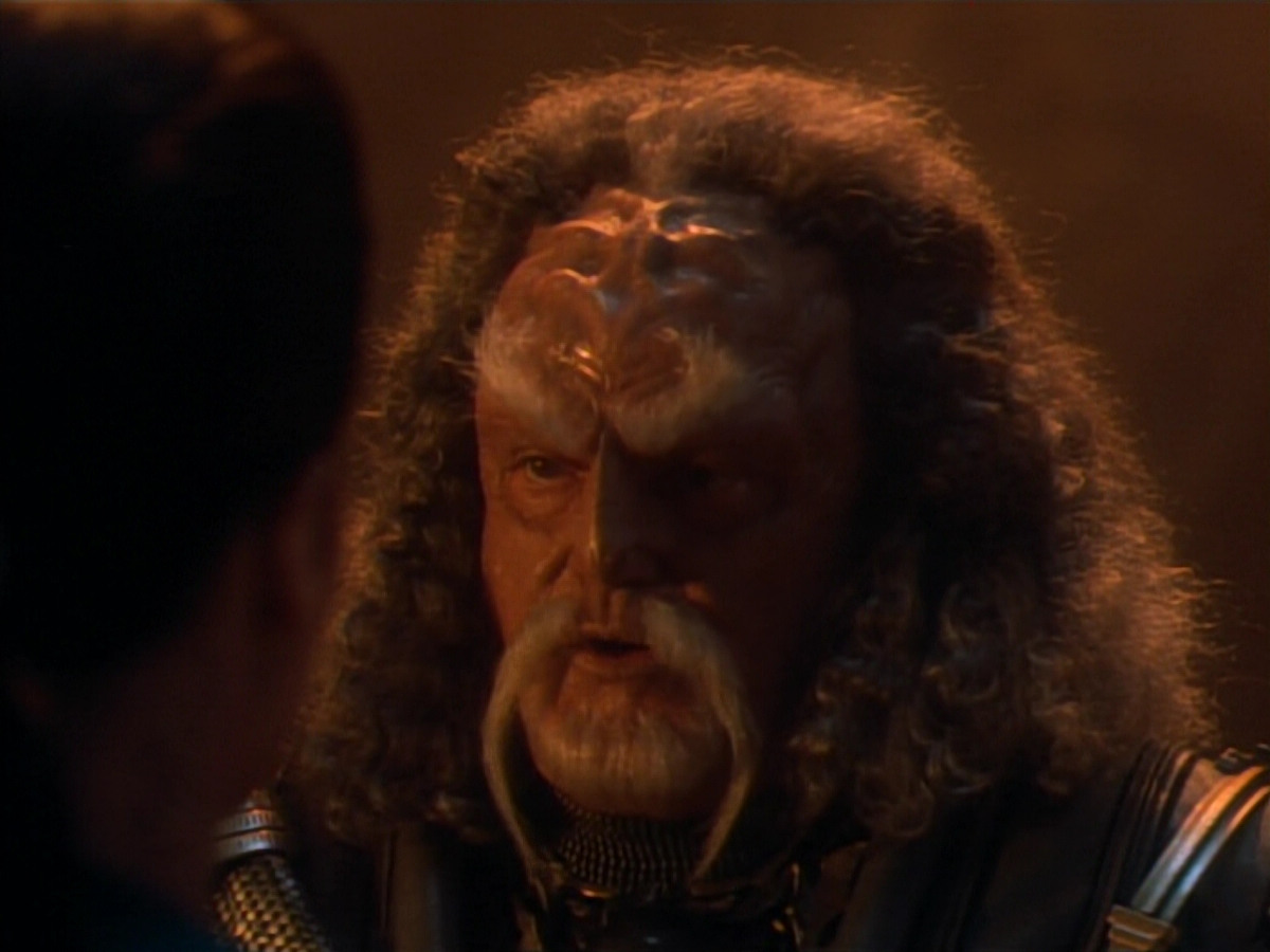 extant_StarTrekDS9_2x19-BloodOath_01927.jpg