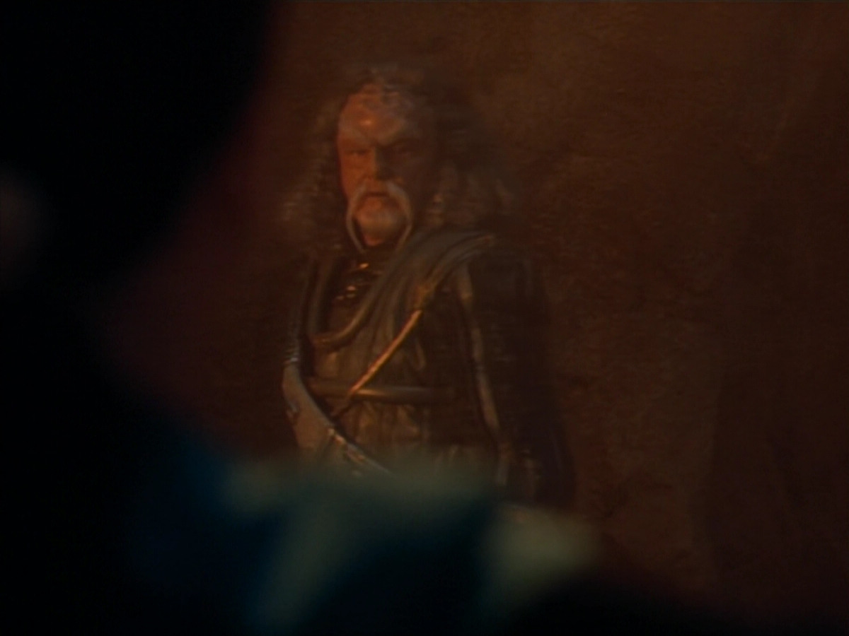 extant_StarTrekDS9_2x19-BloodOath_01945.jpg