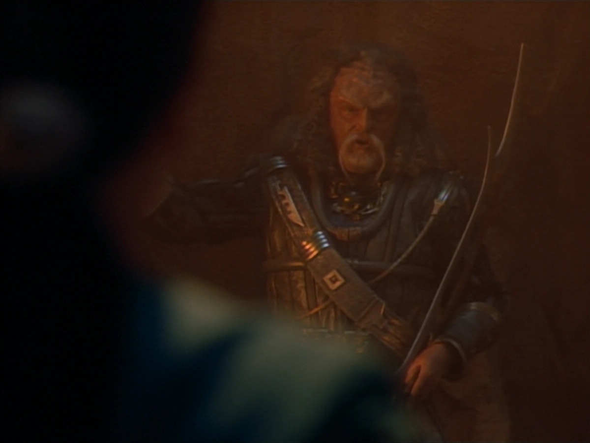 extant_StarTrekDS9_2x19-BloodOath_01966.jpg