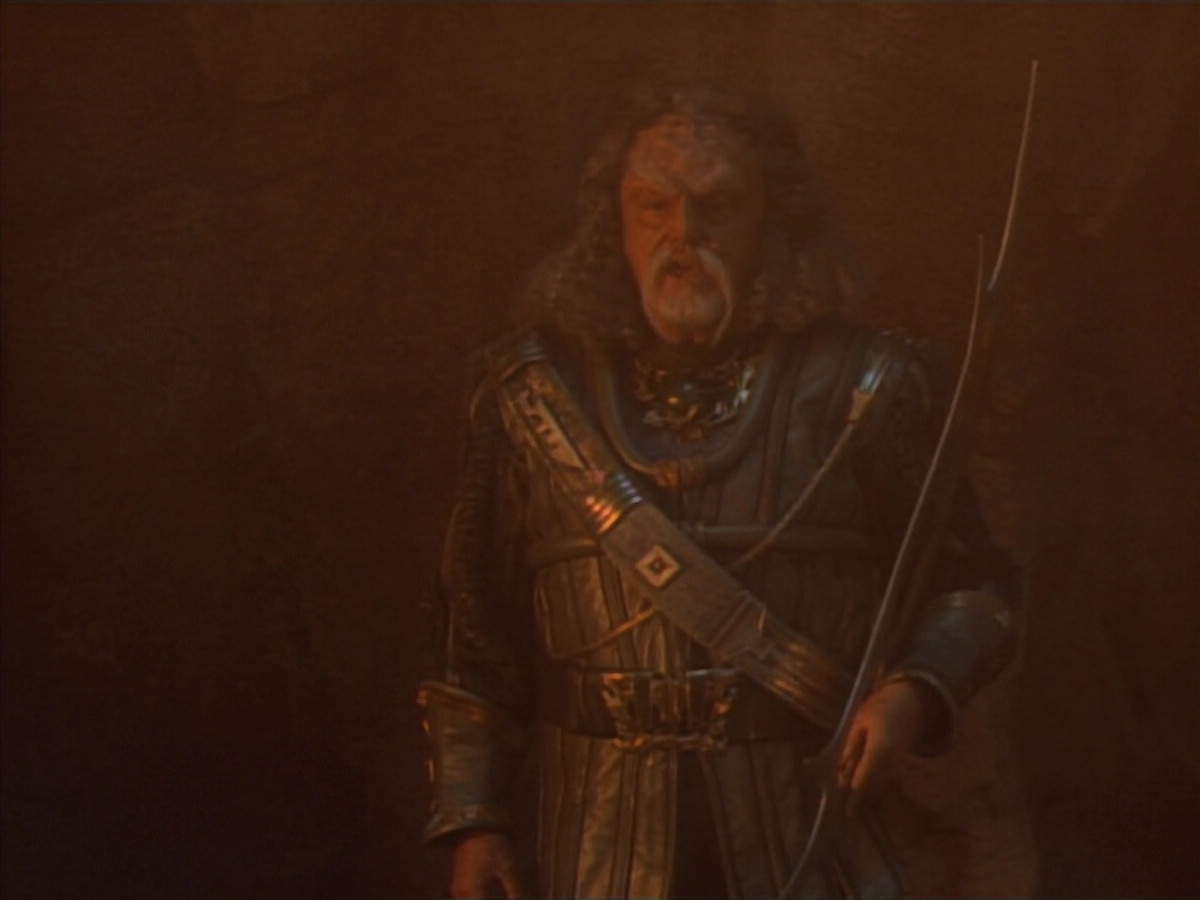 extant_StarTrekDS9_2x19-BloodOath_01978.jpg