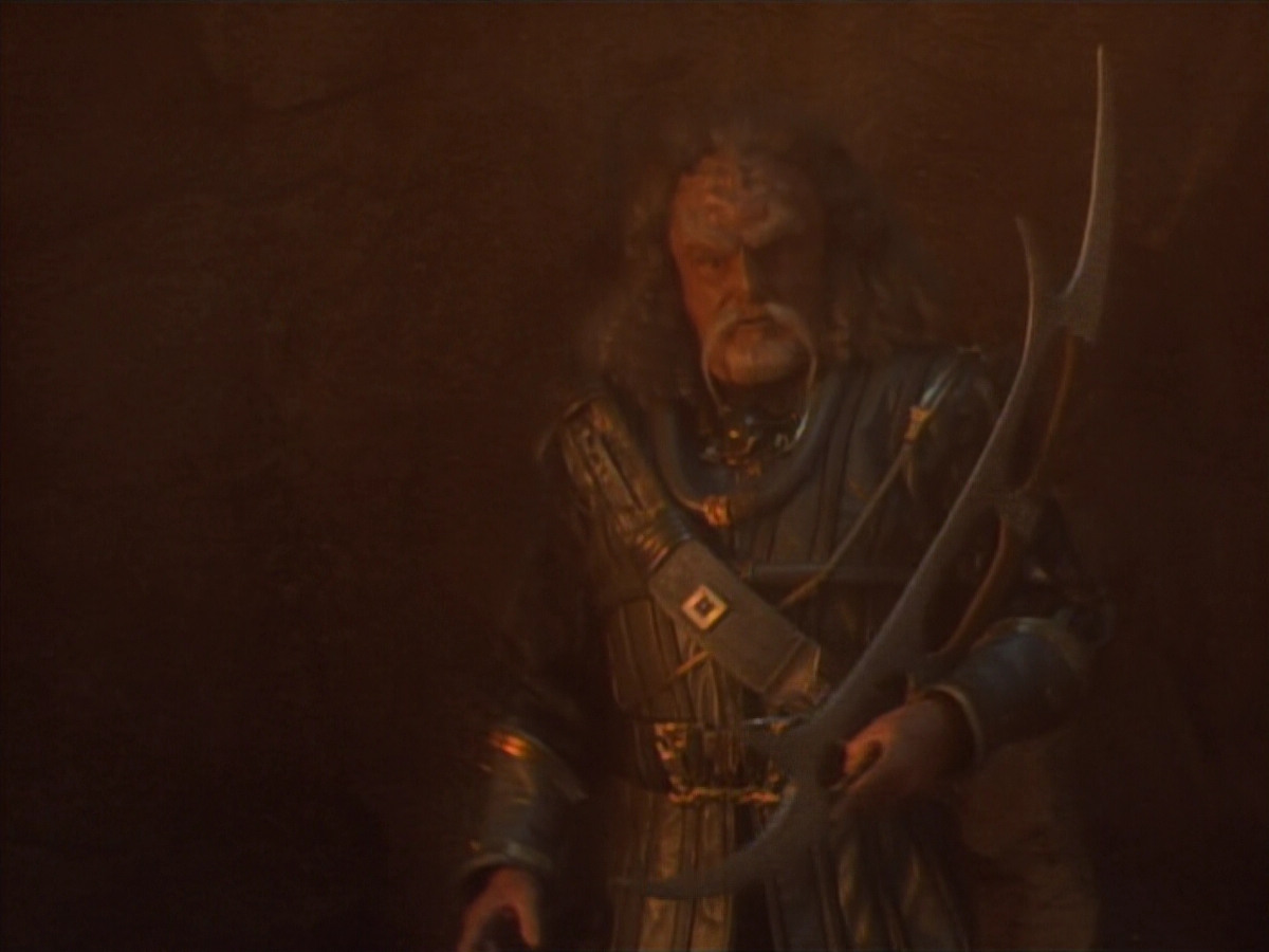 extant_StarTrekDS9_2x19-BloodOath_01987.jpg